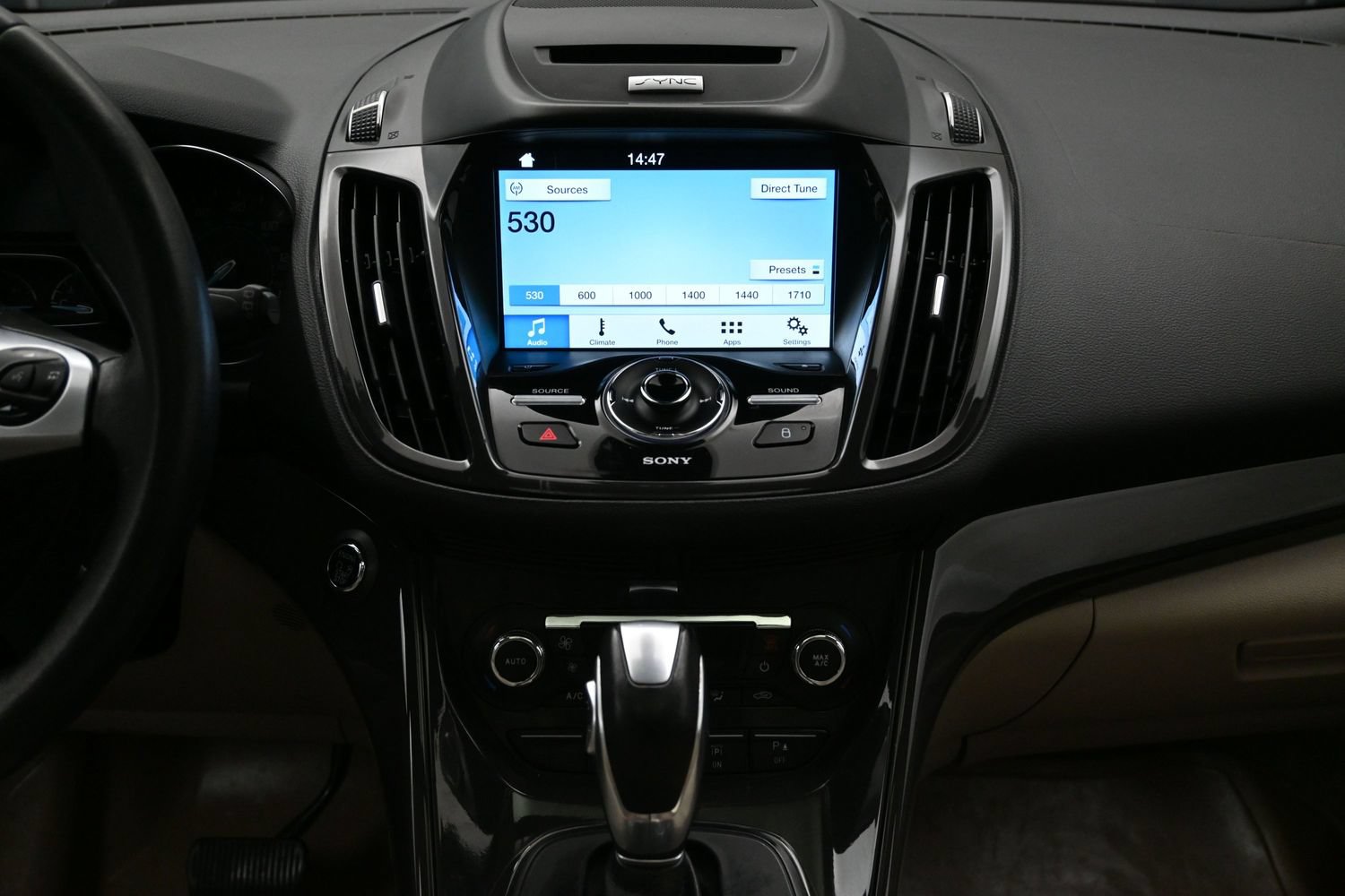Used 2016 Ford Escape Titanium w/ Equipment Group 301A AWD/4WD image 17