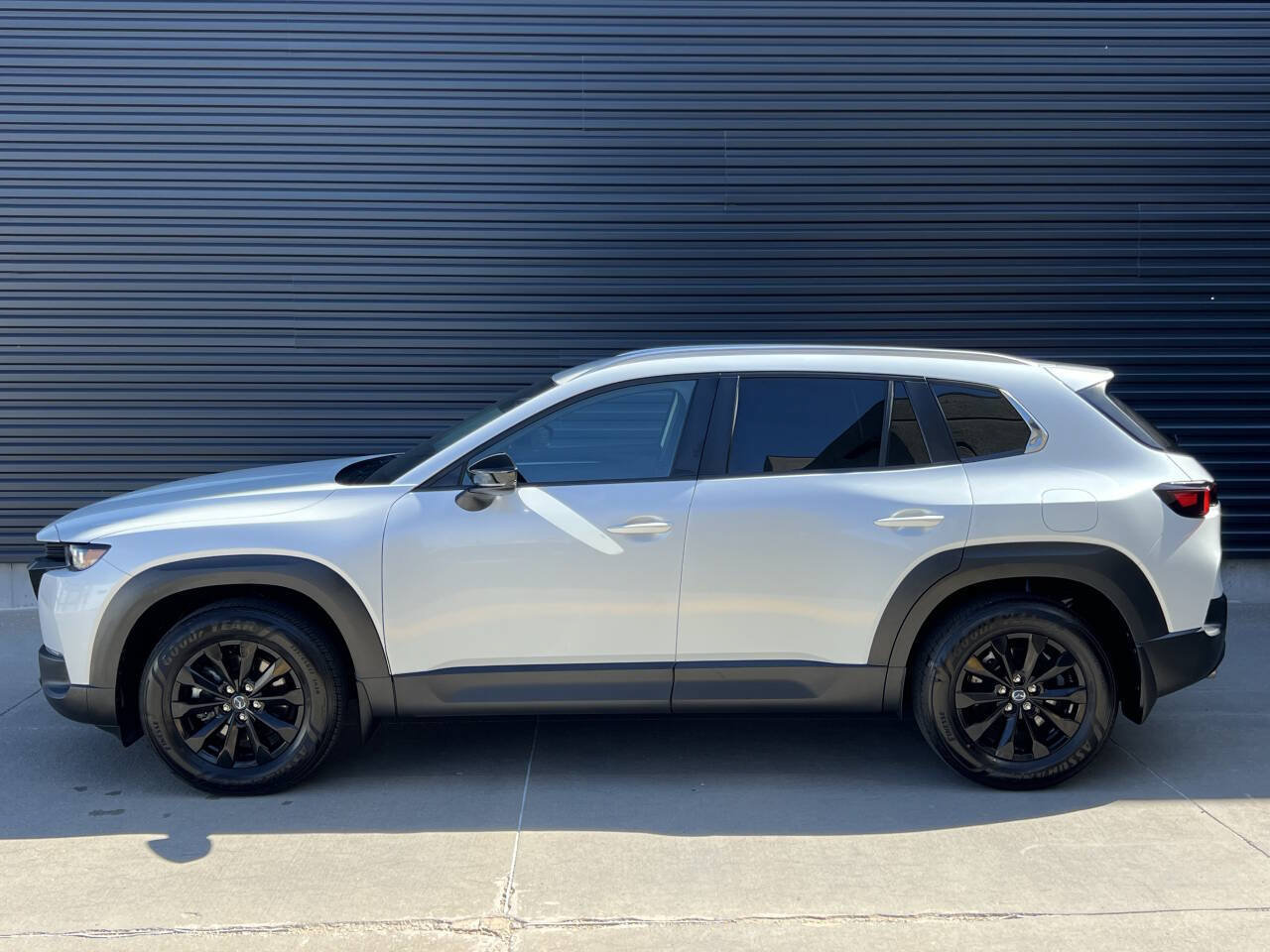 Used 2024 MAZDA CX-50 AWD 2.5 S w/ Weather Package image 9