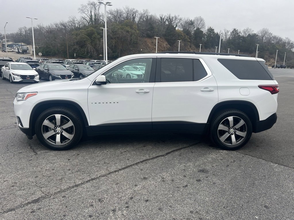 Used 2020 Chevrolet Traverse LT w/ LT Premium Package image 6