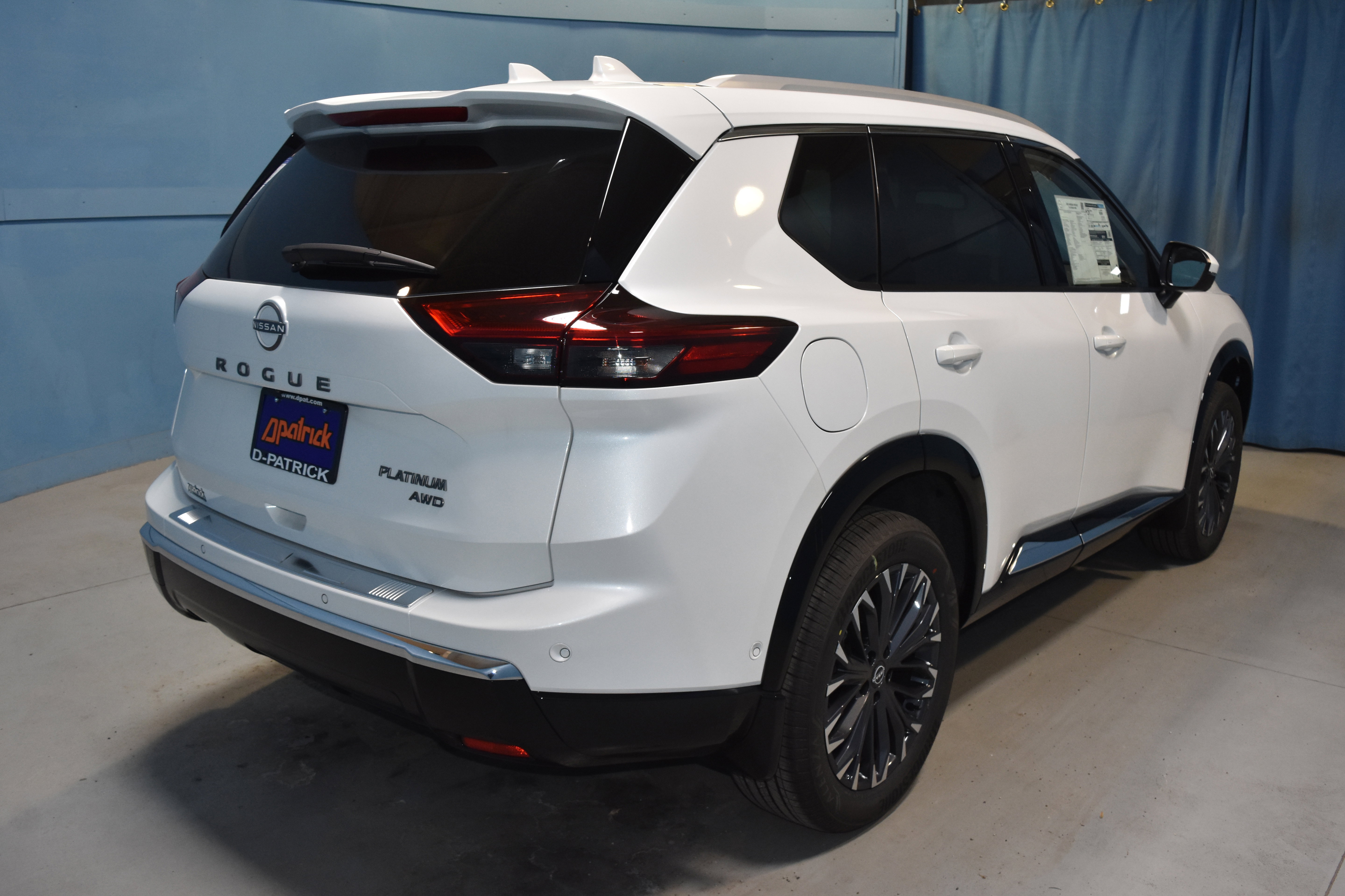 New 2026 Nissan Rogue Platinum w/ Tech Package AWD/4WD image 23