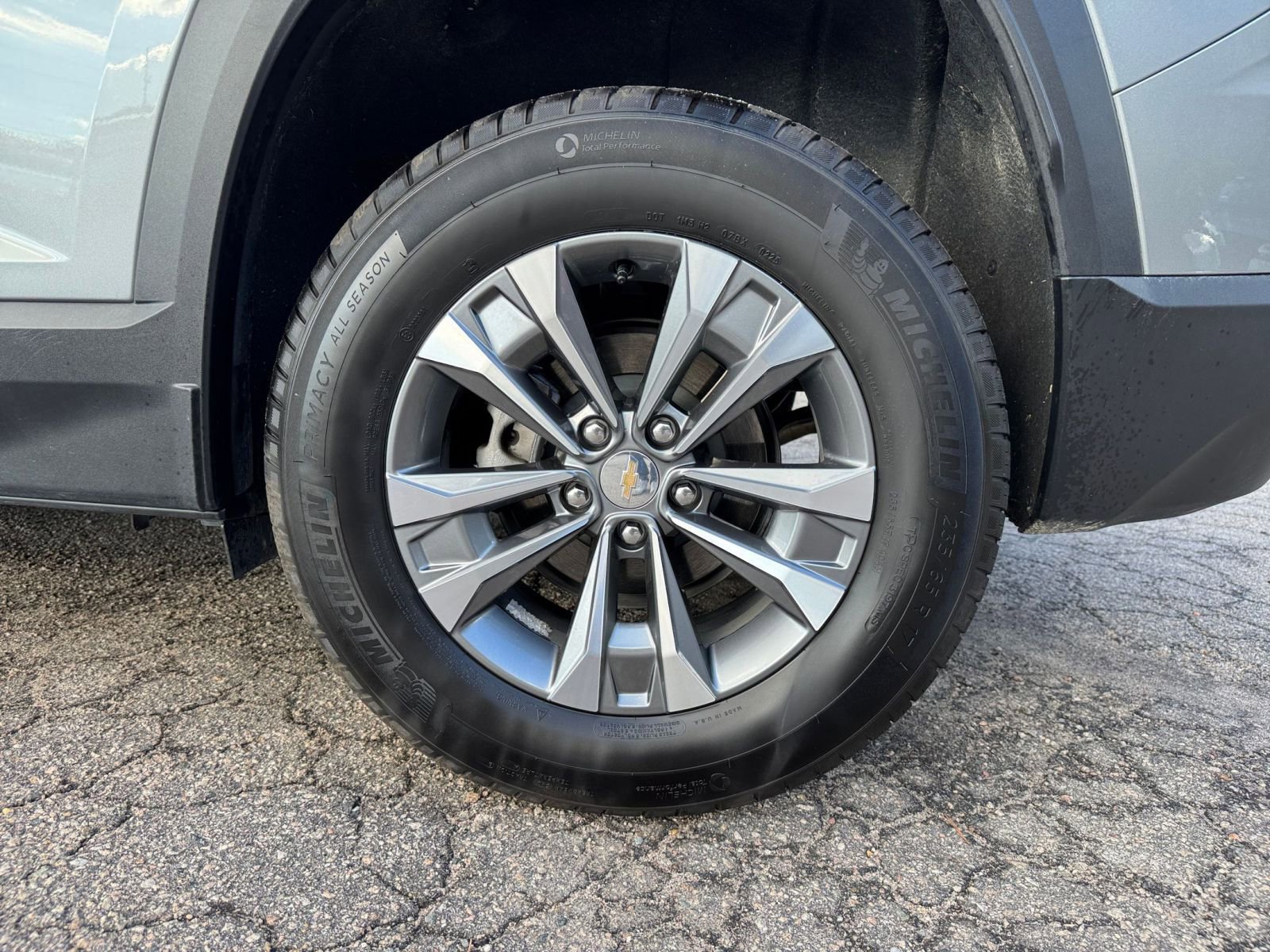 Used 2025 Chevrolet Equinox LT image 29