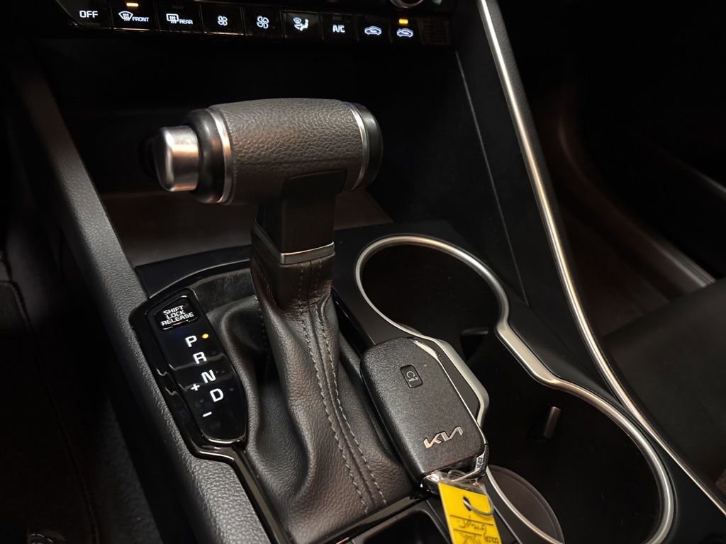 Used 2022 Kia K5 GT-Line image 12