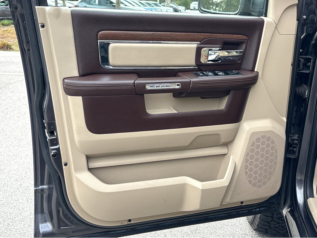 Used 2016 RAM 1500 Laramie w/ Convenience Group image 17