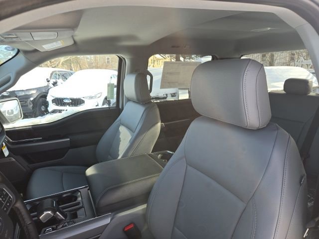New 2025 Ford F150 Lightning Flash image 13