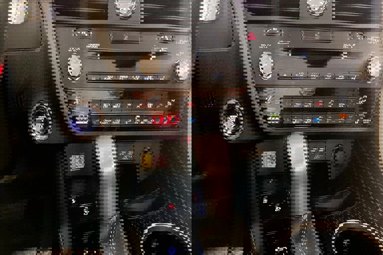 Used 2021 Lexus RX 450h AWD w/ Luxury Package image 34