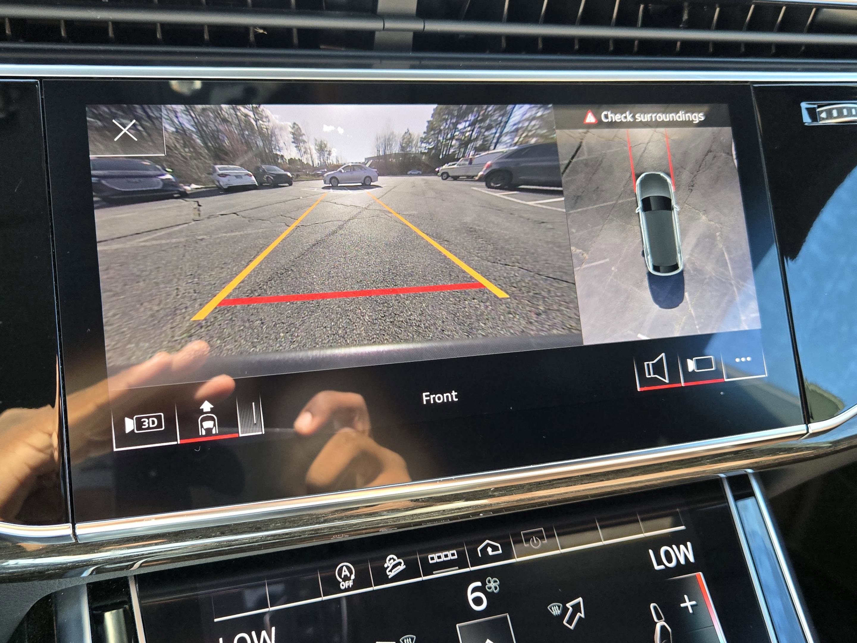 Used 2023 Audi Q8 Premium image 23