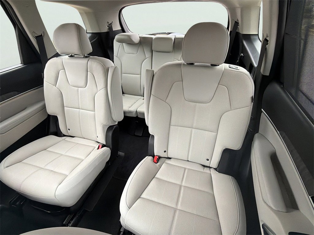 Used 2024 Kia Telluride SX image 17