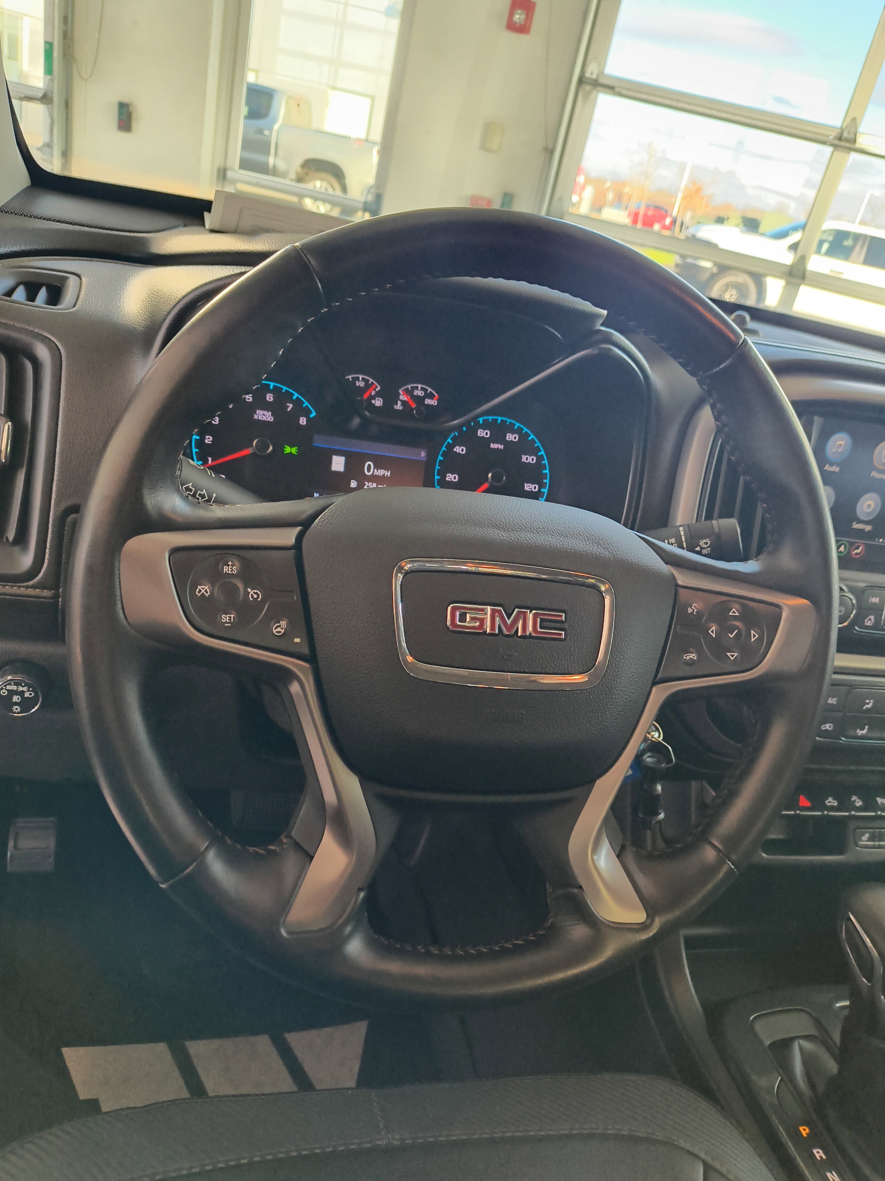 Used 2022 GMC Canyon AT4 w/ Trailering Package image 13