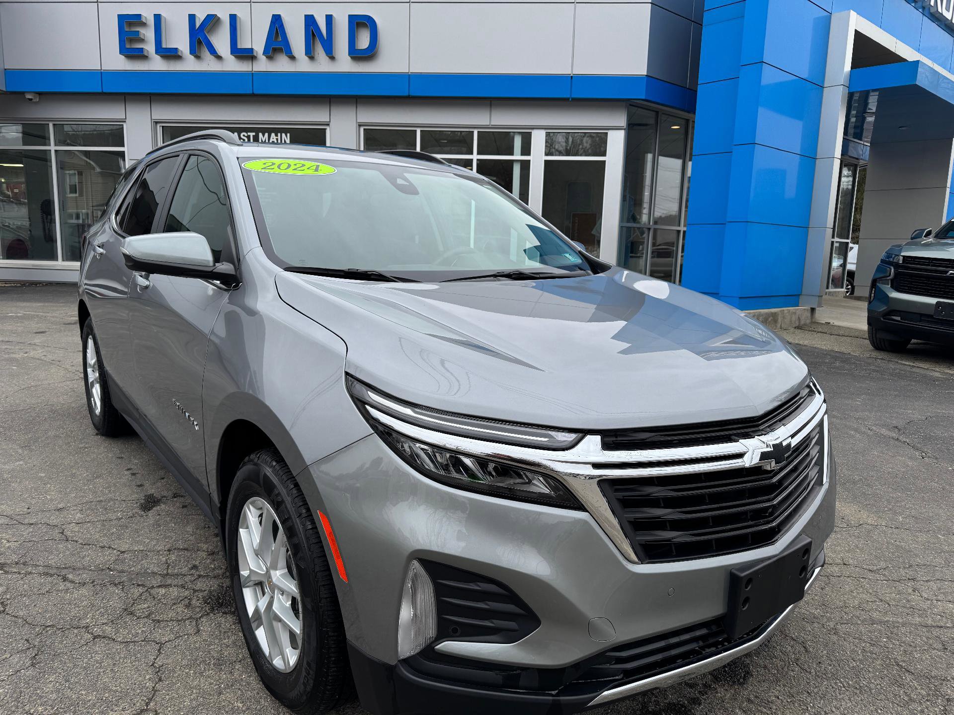 Used 2024 Chevrolet Equinox LT AWD/4WD image 6