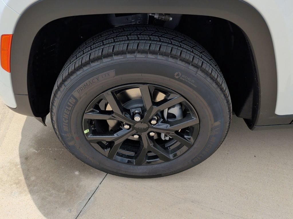 New 2026 Jeep Grand Cherokee Altitude RWD image 47