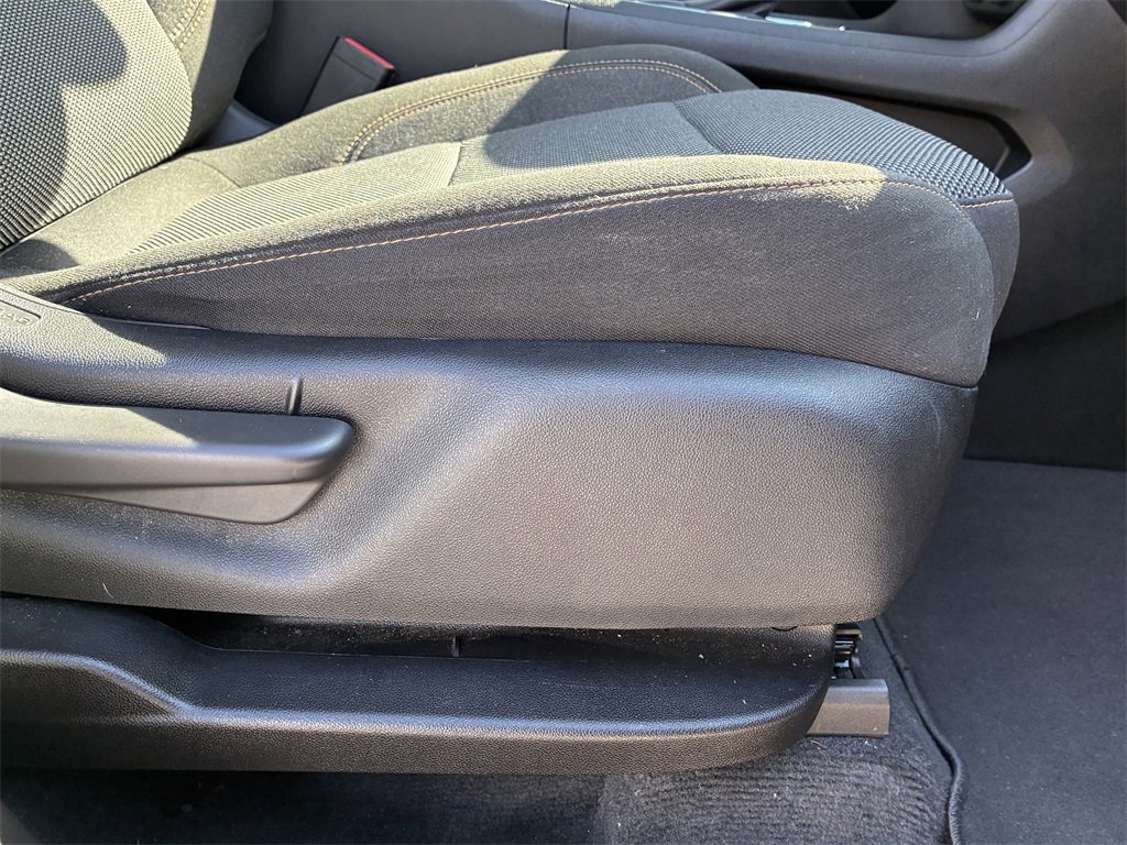 Used 2021 Chevrolet Traverse LS image 39