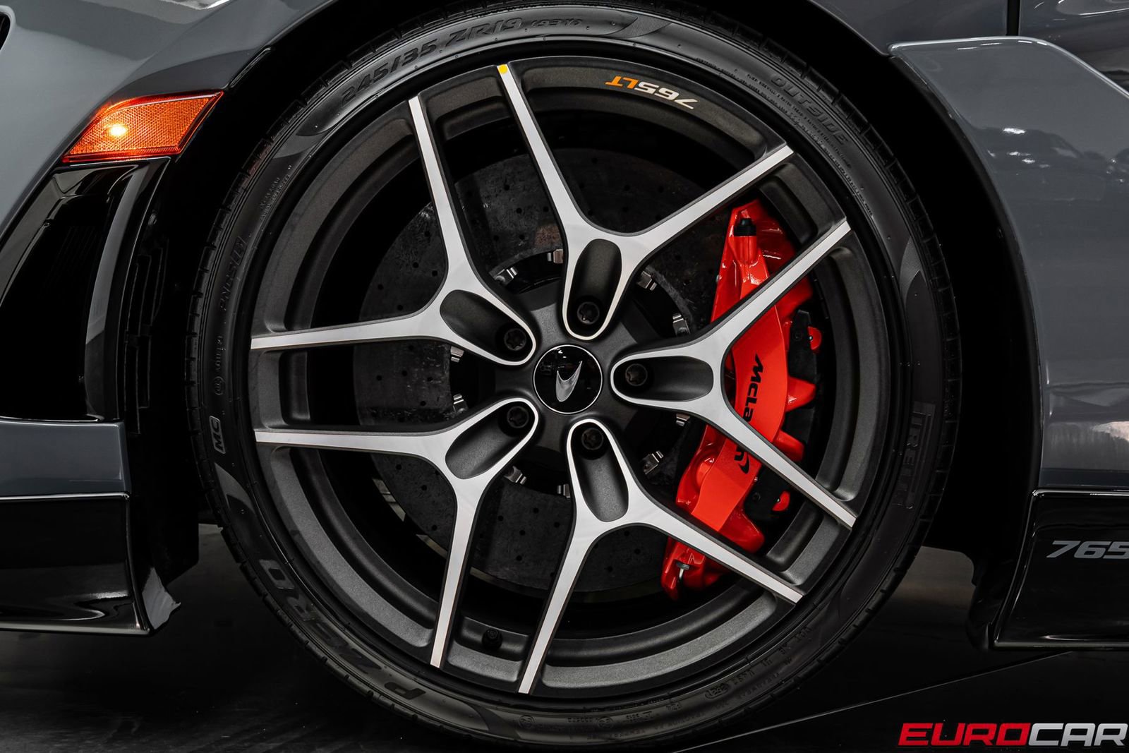 Used 2022 McLaren 765LT image 29