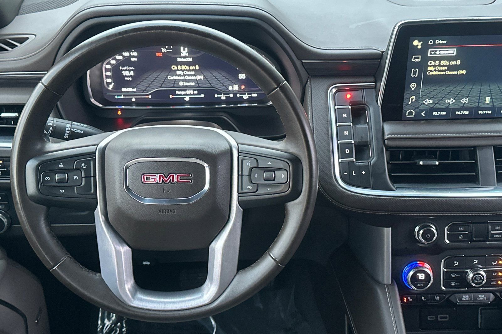 Used 2023 GMC Yukon SLT image 16