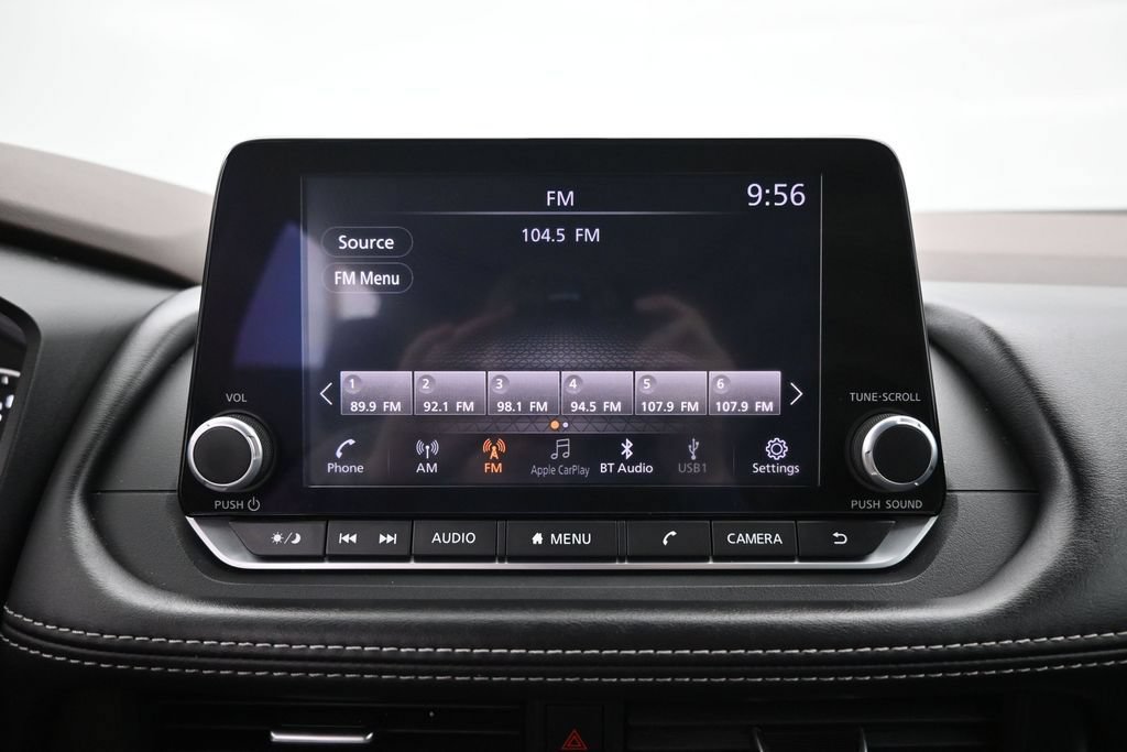 Used 2023 Nissan Rogue S FWD image 16