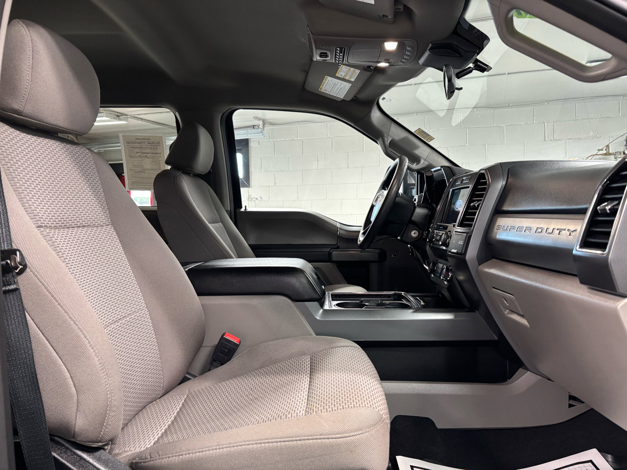 Used 2021 Ford F250 XLT w/ XLT Premium Package image 17