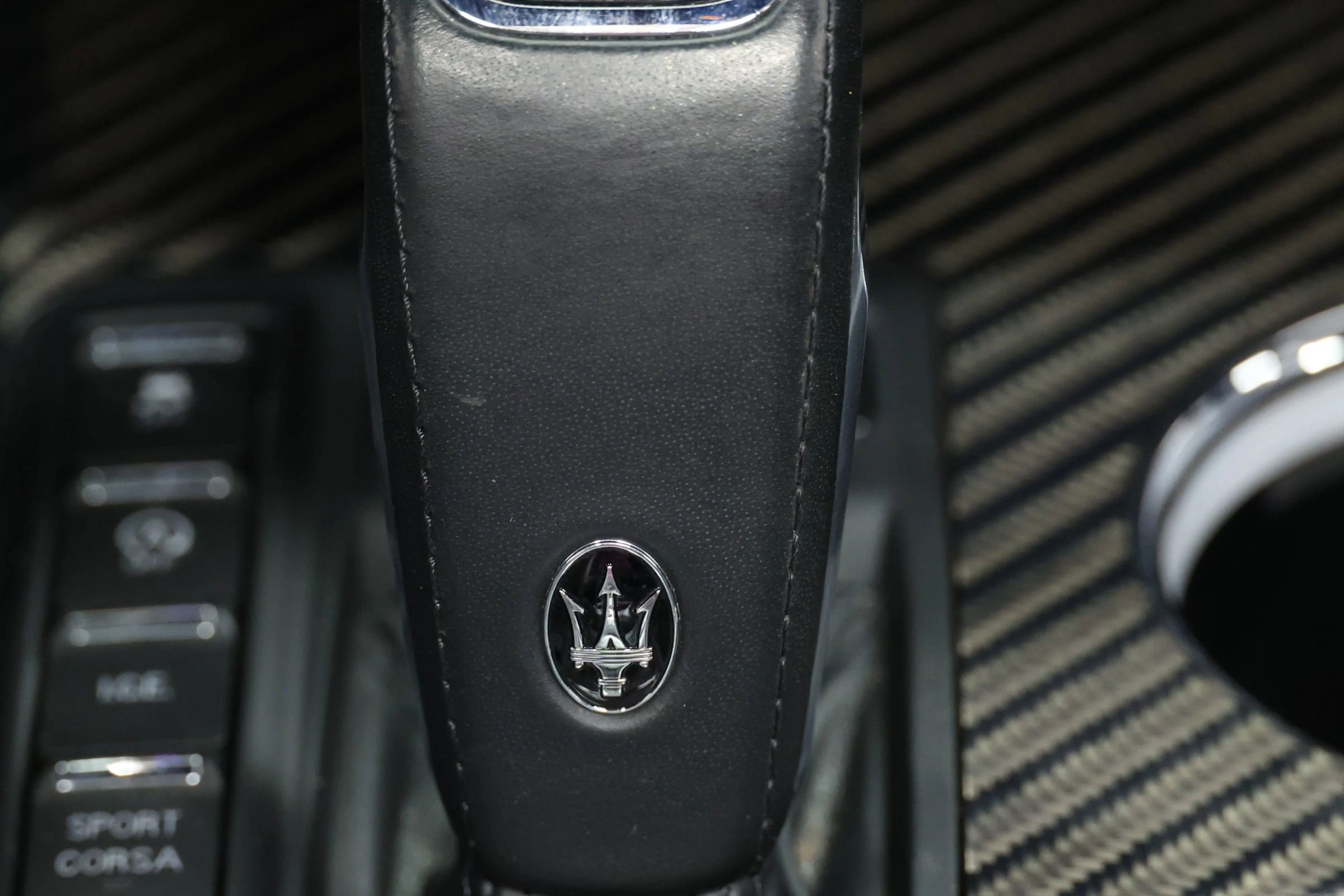 Used 2022 Maserati Quattroporte Trofeo image 41