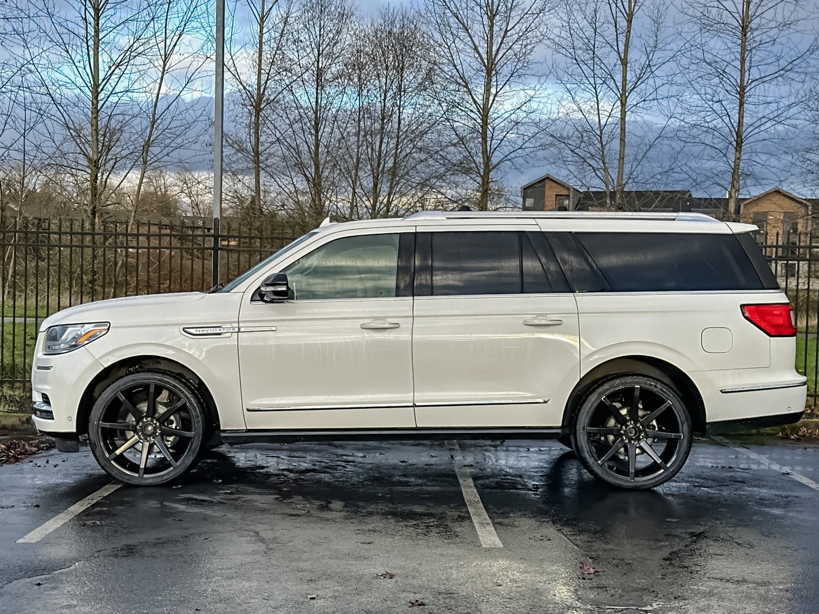 Used 2020 Lincoln Navigator L Reserve image 7