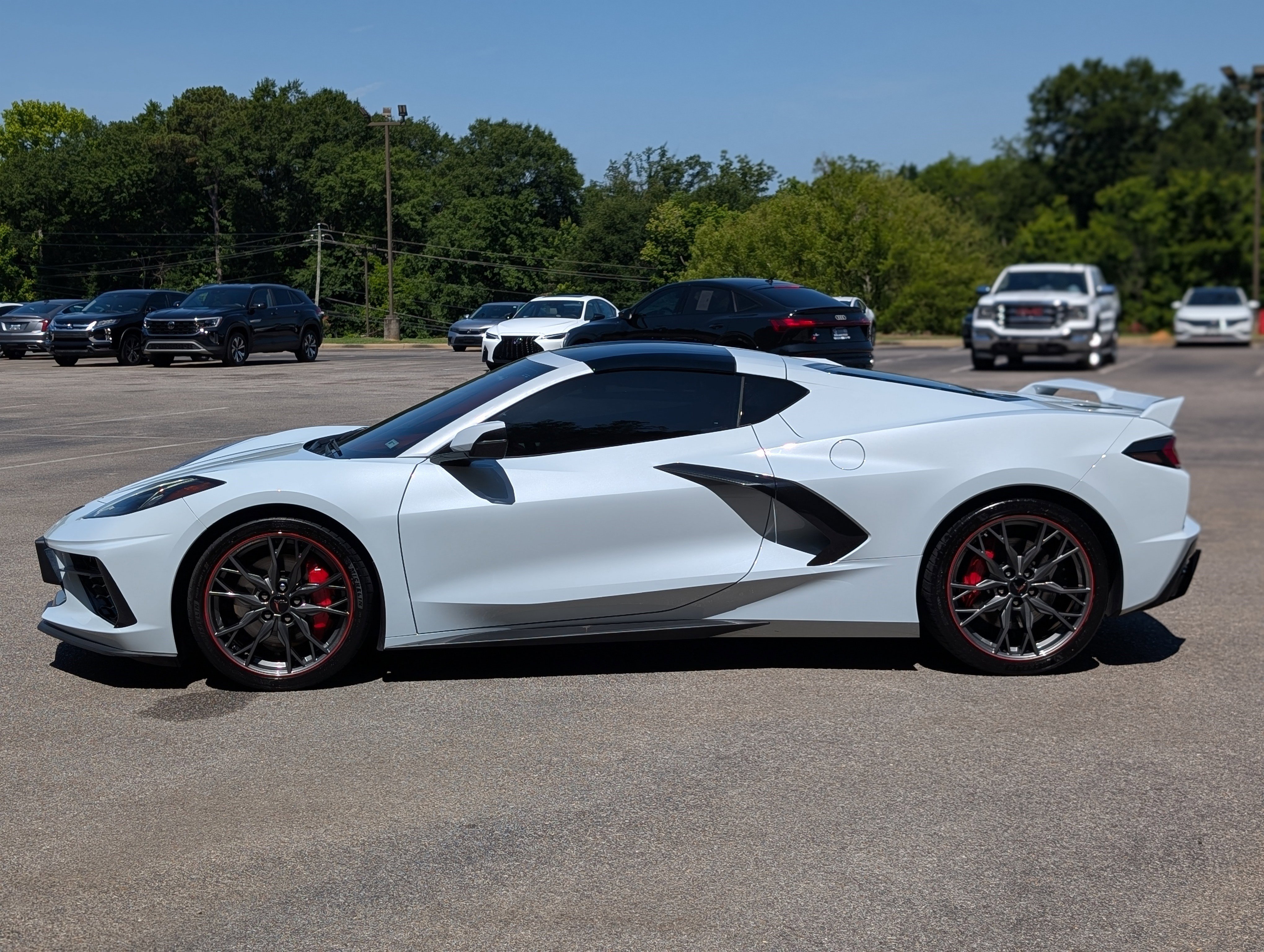 Used 2023 Chevrolet Corvette Stingray Premium Cpe w/ Z51 Performance Package RWD image 6