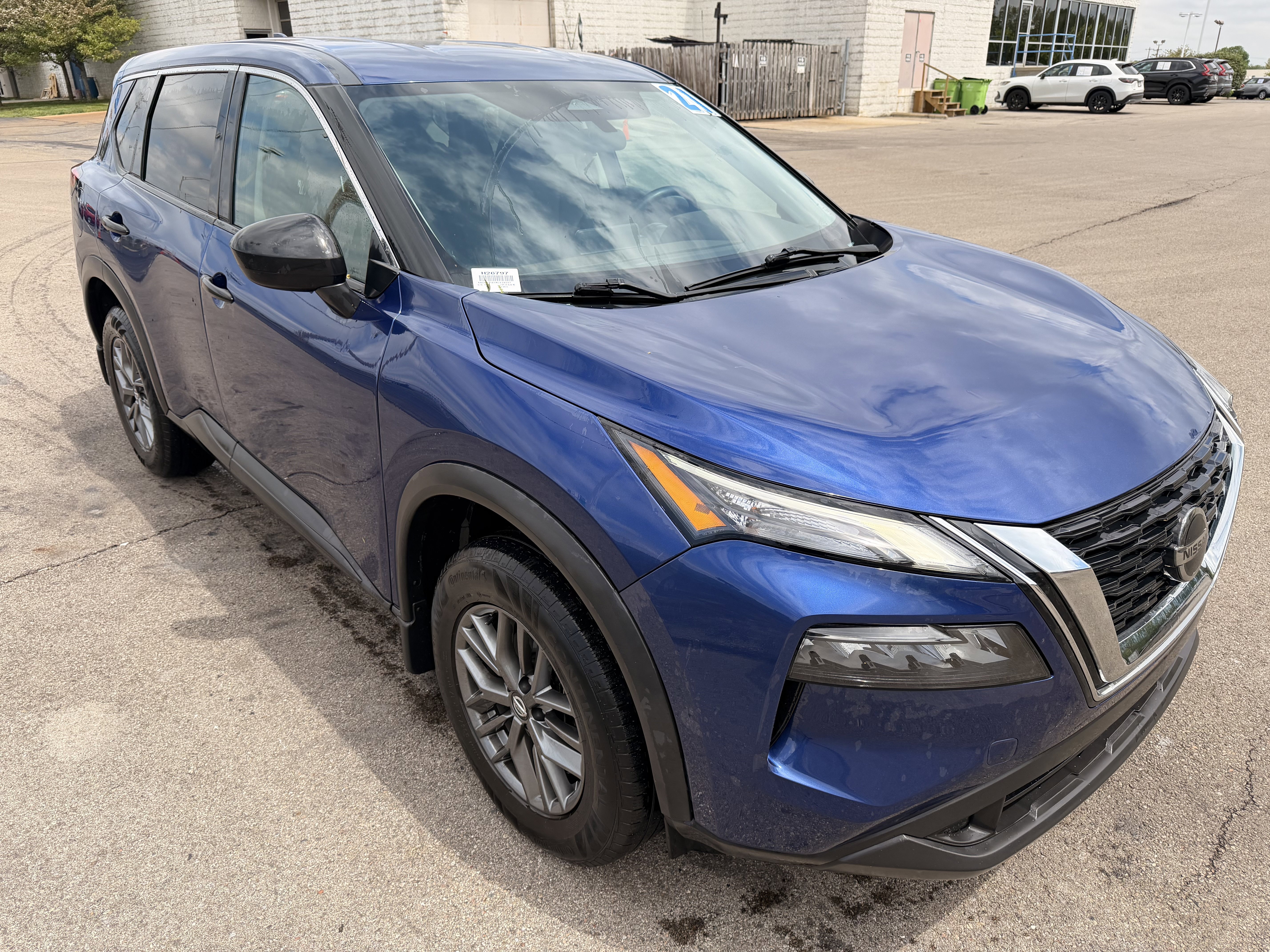 Used 2021 Nissan Rogue S AWD/4WD image 1