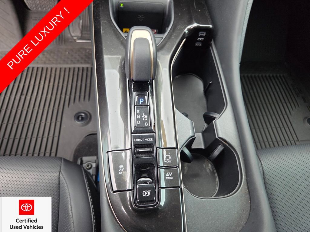 Used 2024 Toyota Crown AWD/4WD image 27