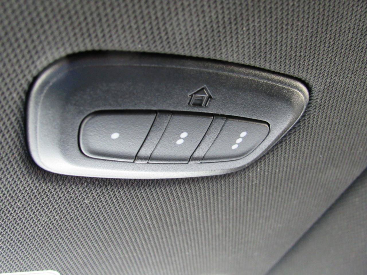 Used 2024 Jeep Wagoneer Series III AWD/4WD image 30