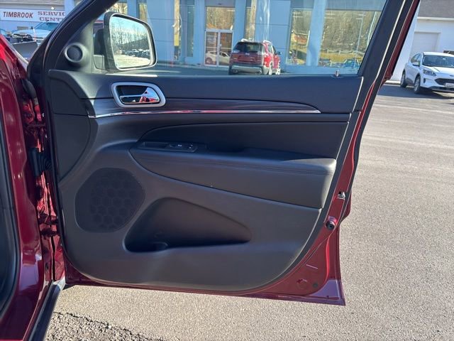 Used 2019 Jeep Grand Cherokee Limited image 19