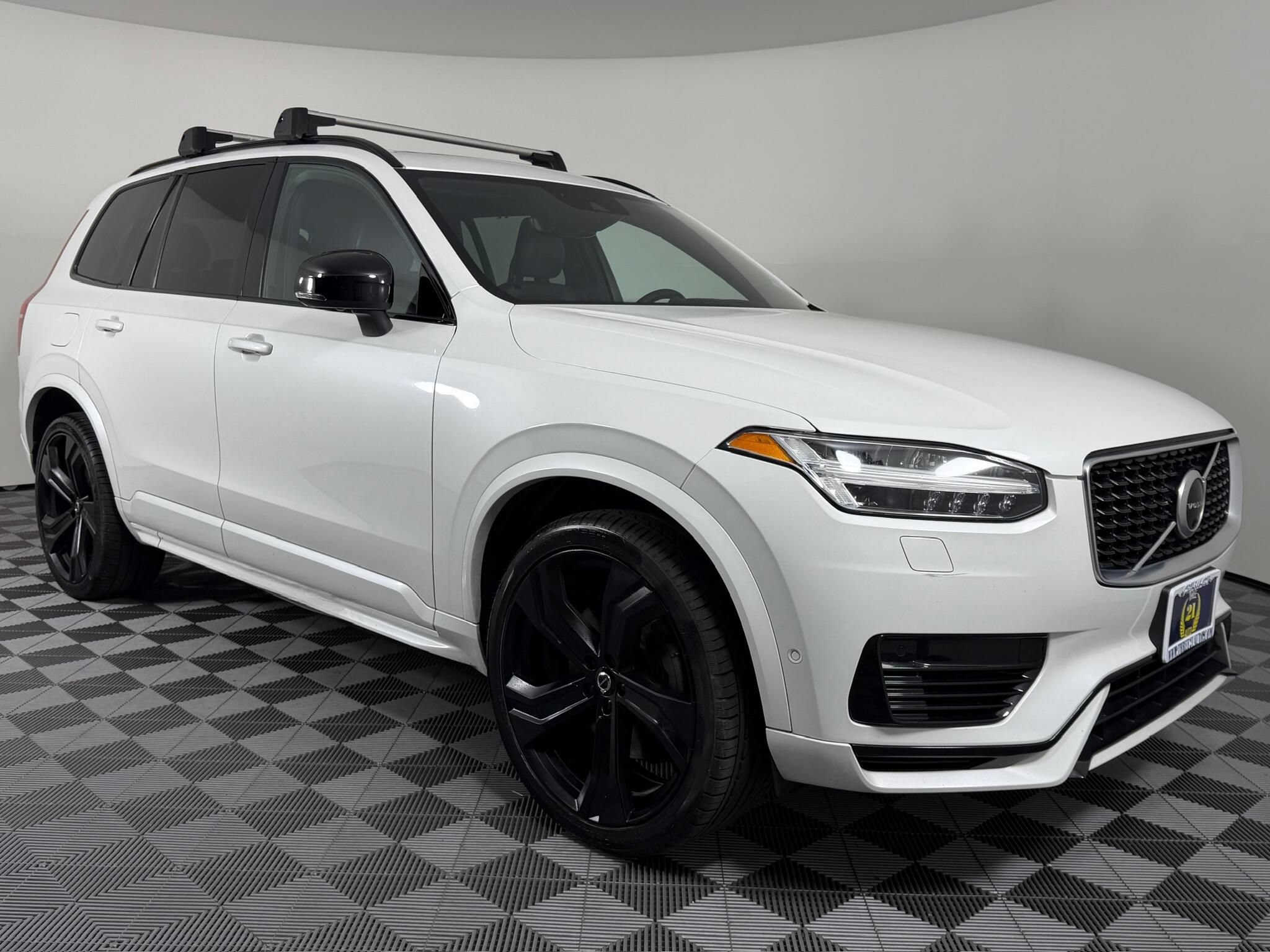 Used 2020 Volvo XC90 T8 R-Design w/ Protection Package AWD/4WD image 6