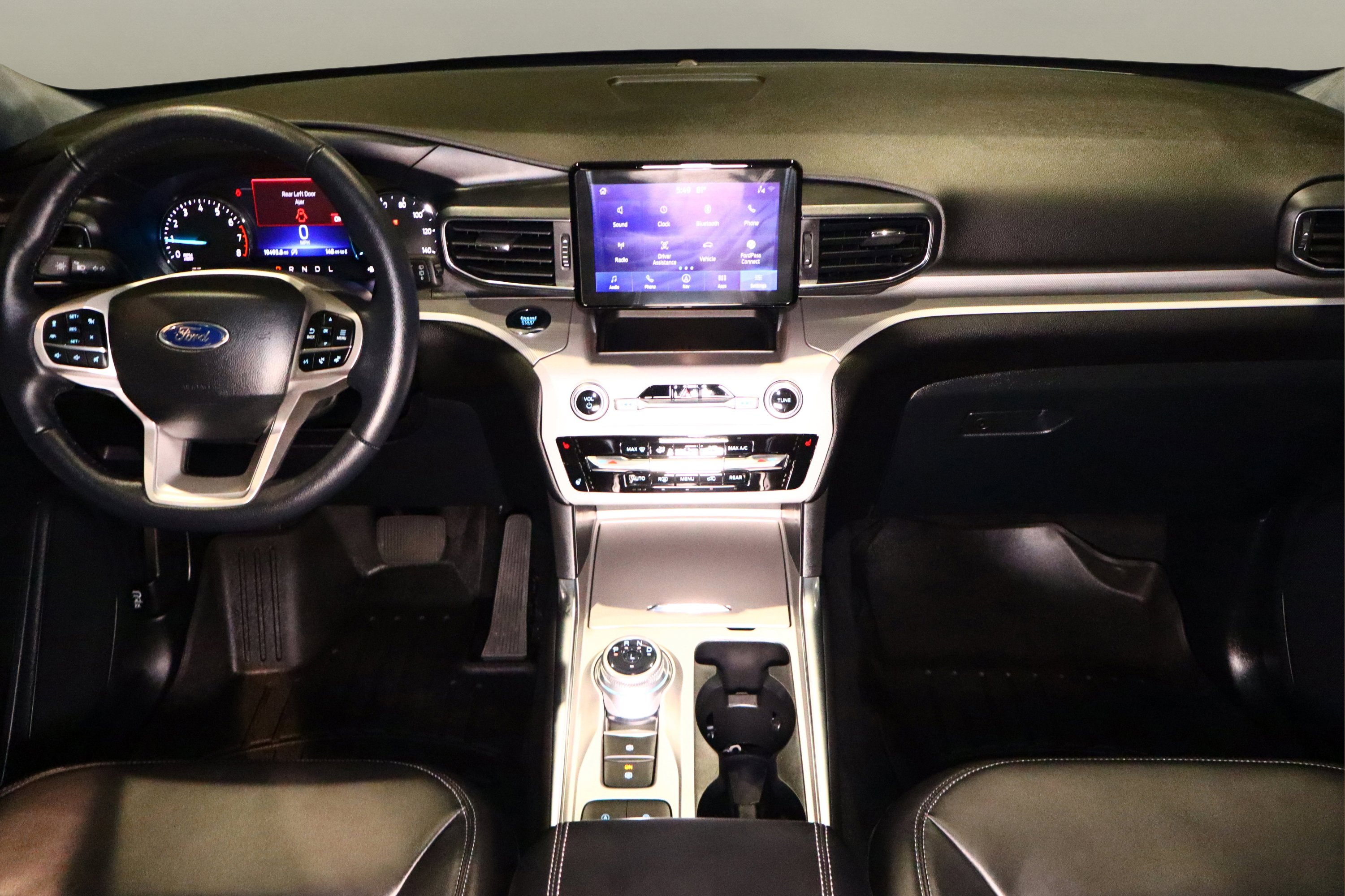 Used 2023 Ford Explorer XLT w/ Equipment Group 202A image 24