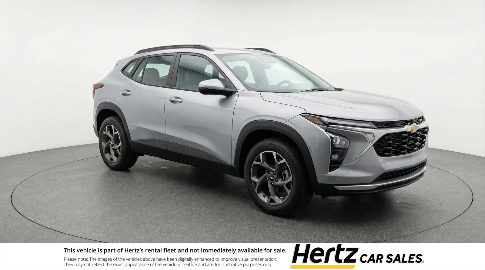 Used 2025 Chevrolet Trax LT image 1