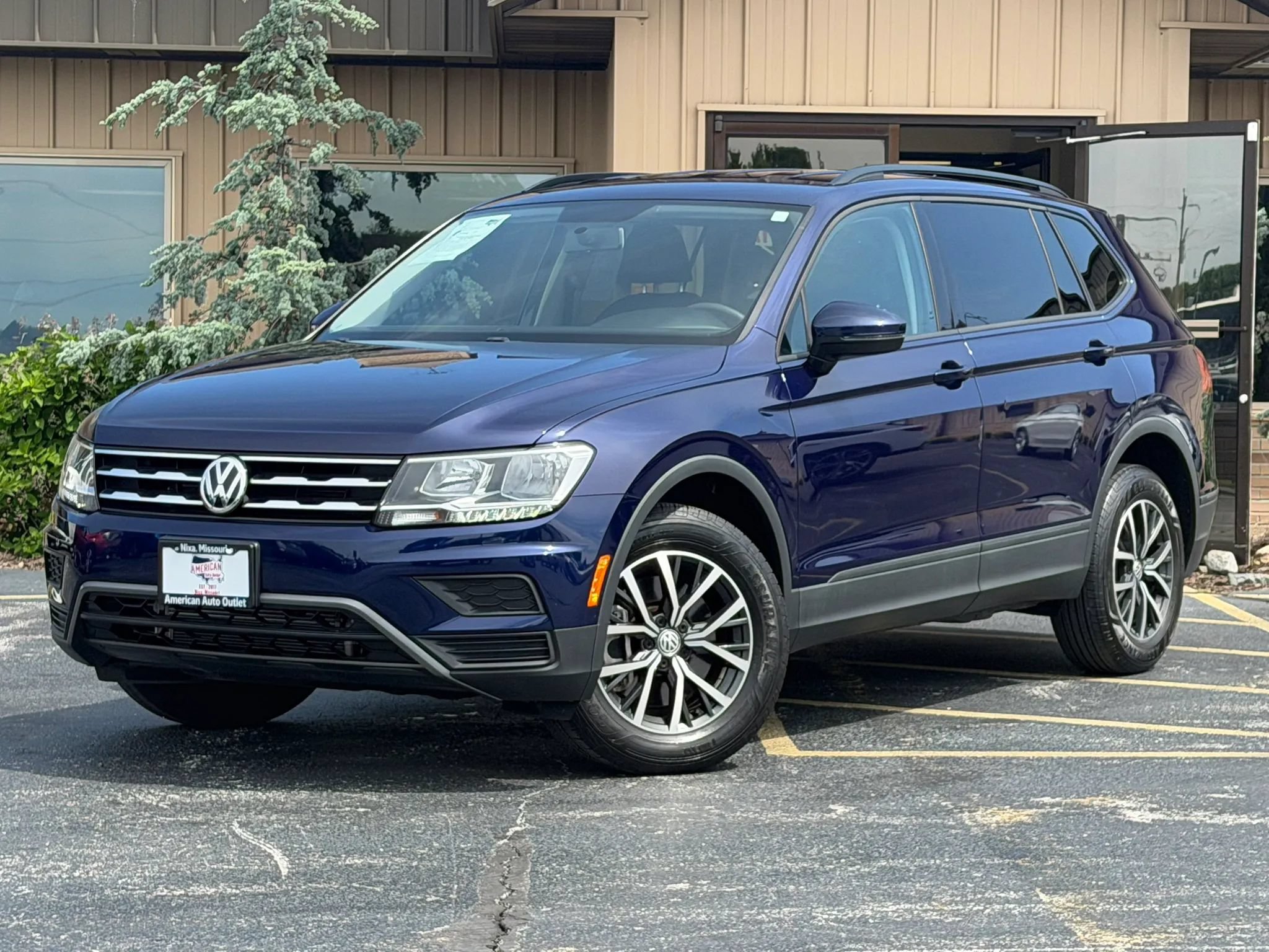 Used 2021 Volkswagen Tiguan S AWD/4WD image 2