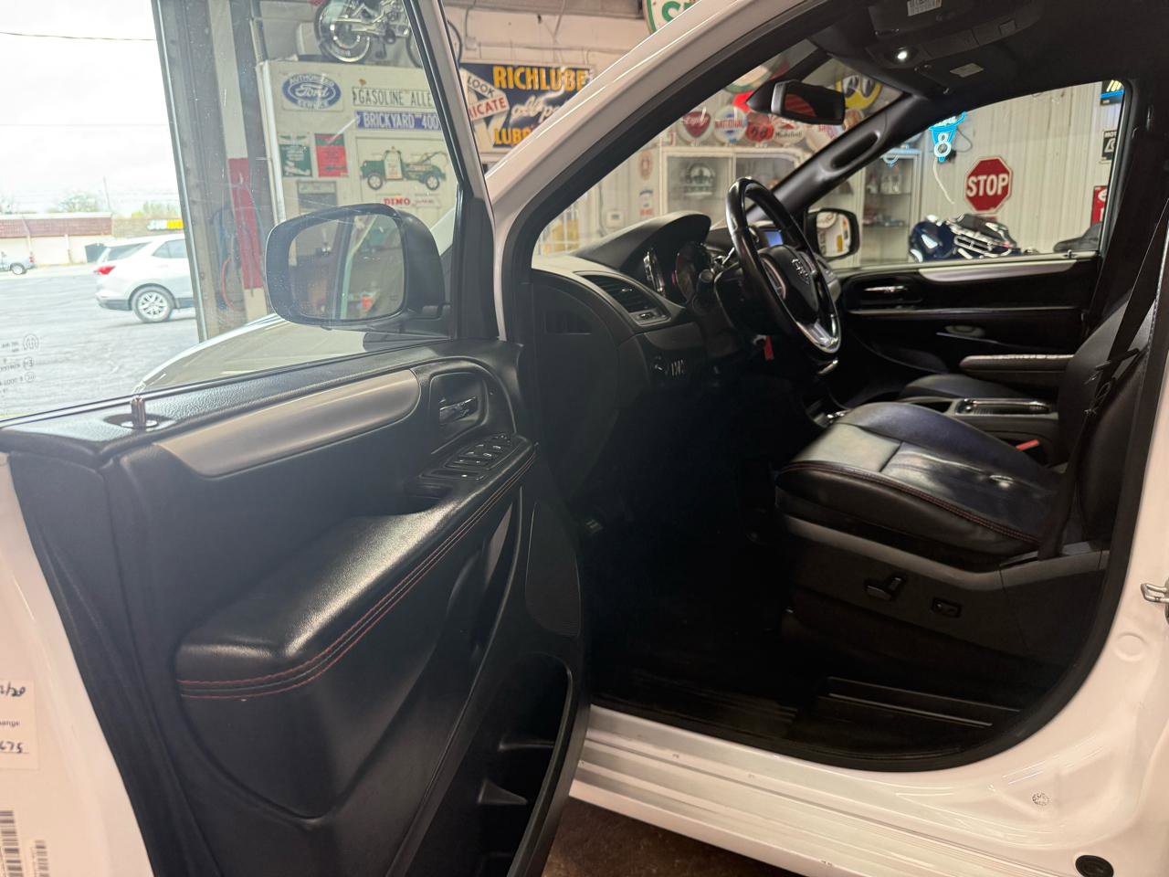 Used 2019 Dodge Grand Caravan GT FWD image 10