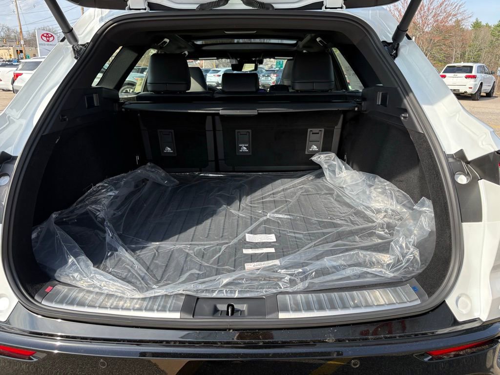 New 2026 Toyota Crown Signia image 21