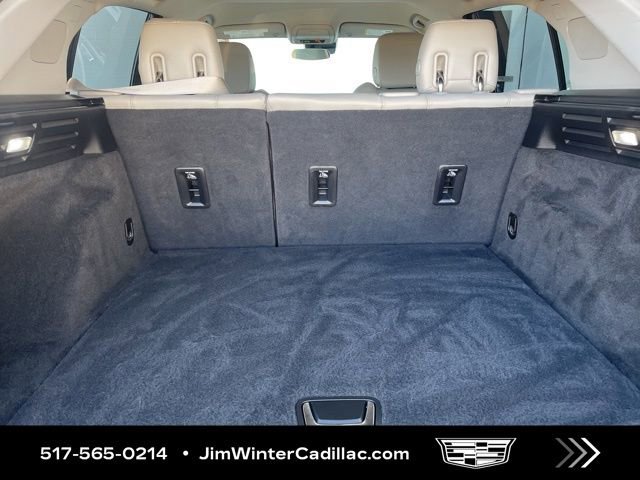 Certified 2023 Cadillac XT4 Luxury w/ Cold Weather Package image 19
