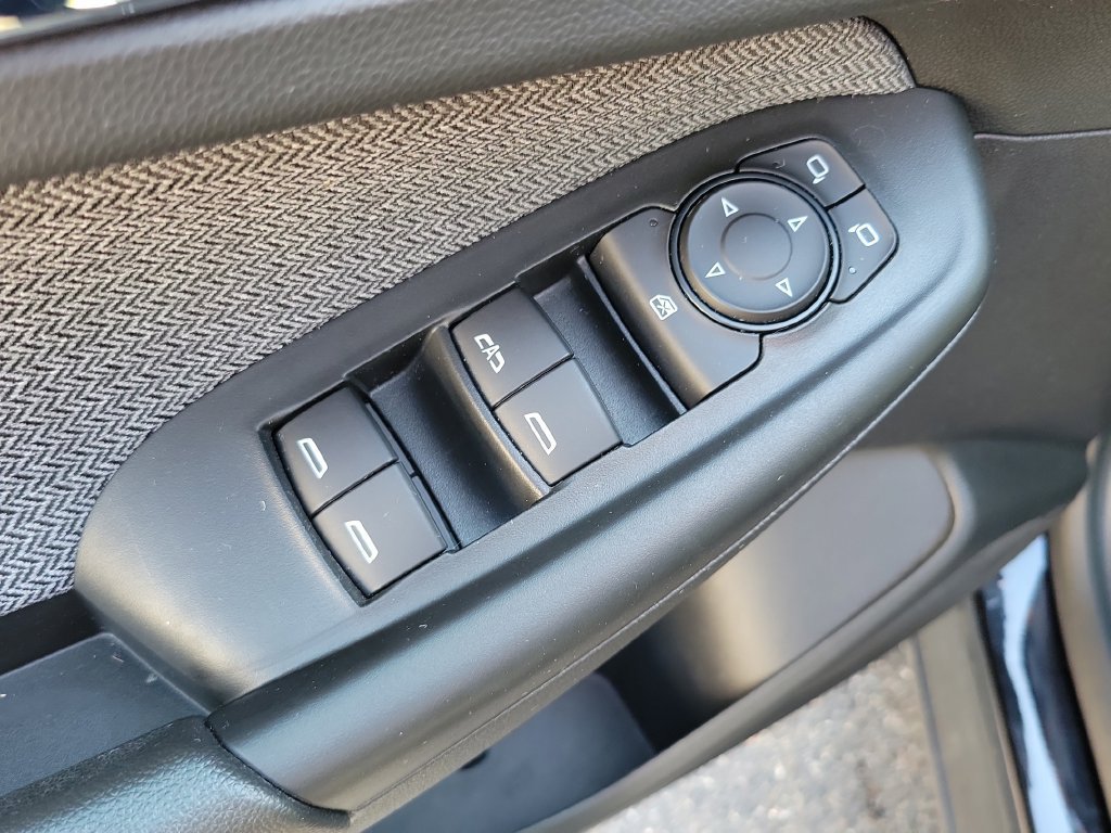 Used 2022 Chevrolet TrailBlazer LT w/ Convenience Package FWD image 21