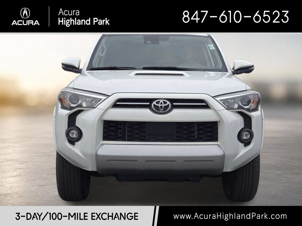 Used 2023 Toyota 4Runner TRD Off-Road Premium w/ Moonroof Package AWD/4WD image 4