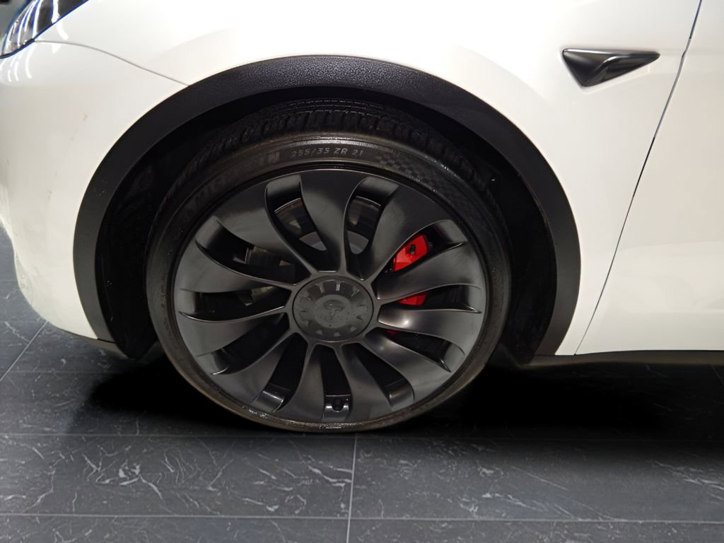 Used 2023 Tesla Model Y Long Range AWD/4WD image 10