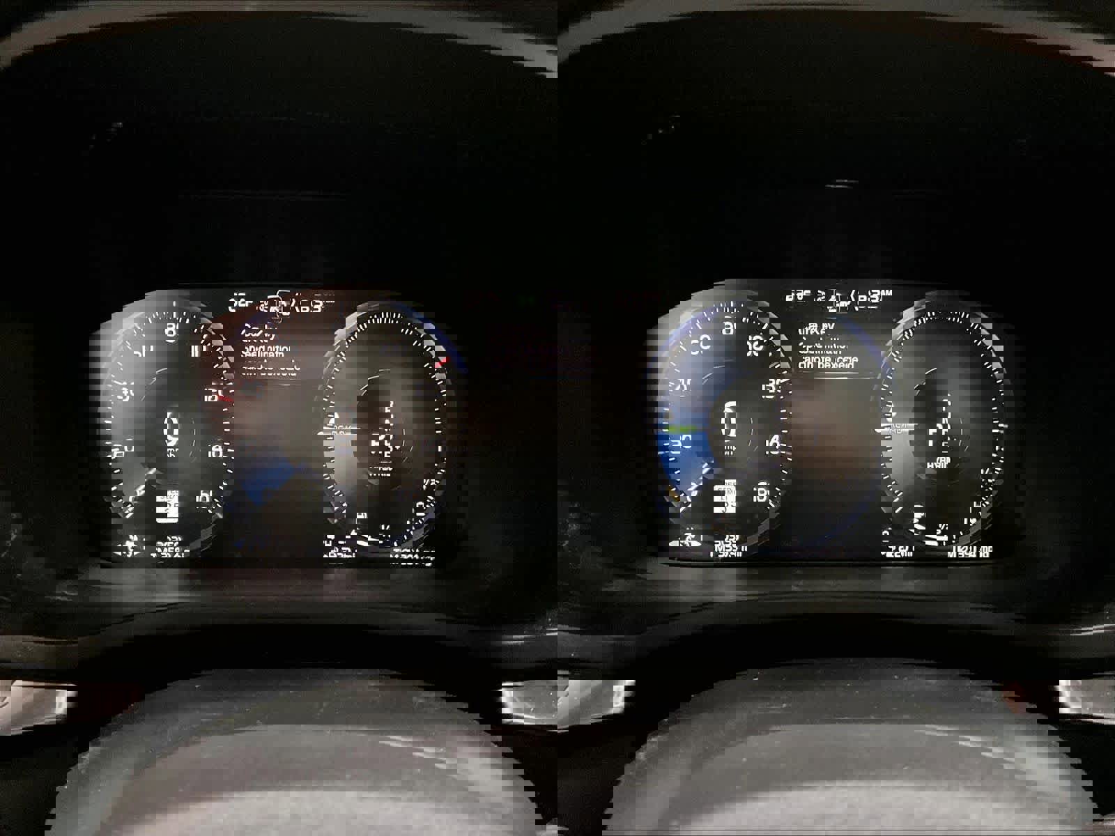 Used 2021 Volvo S60 T8 Inscription image 21