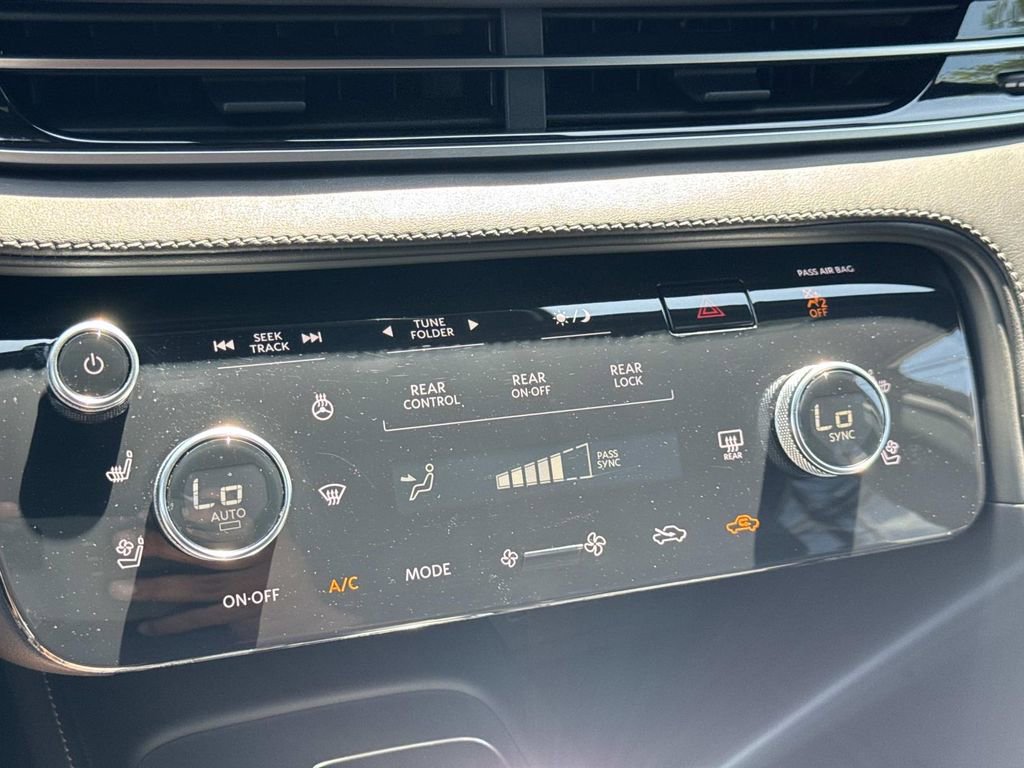 Certified 2025 INFINITI QX60 Luxe w/ Black Edition FWD image 26