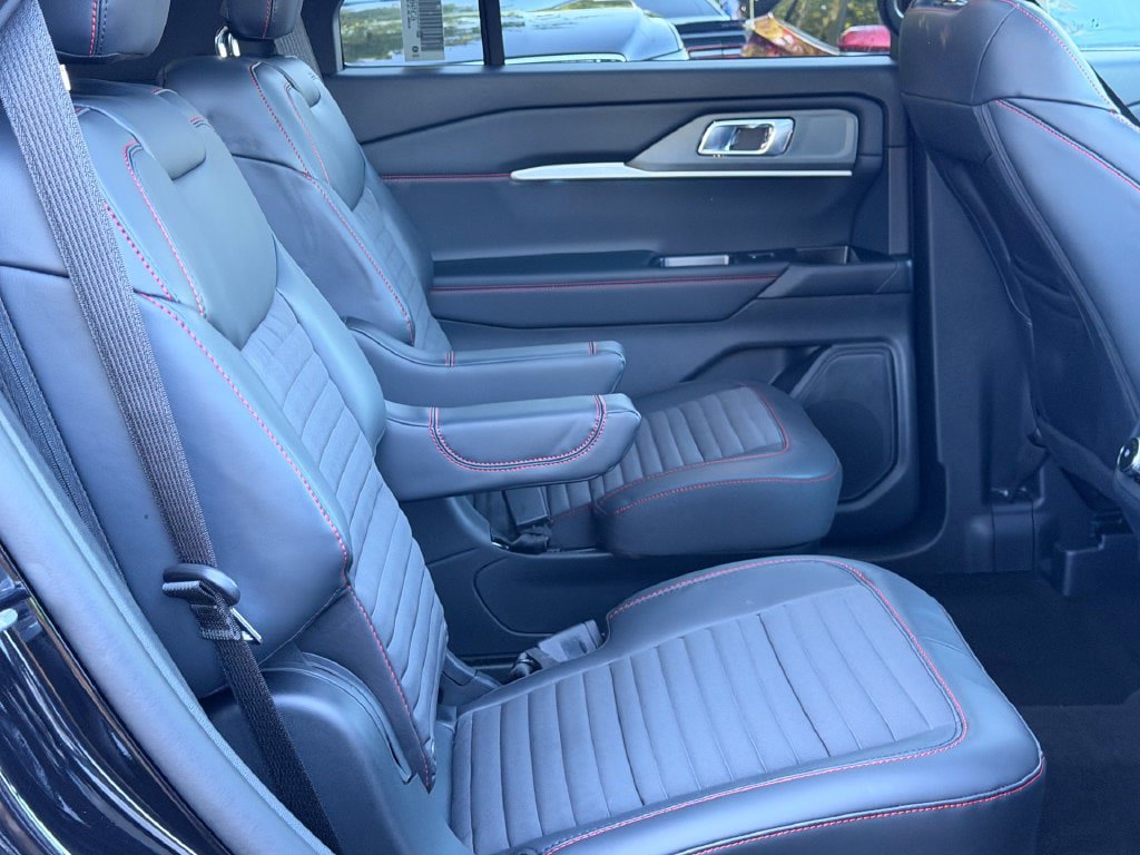 New 2027 Ford Explorer ST-Line w/ Premium Package AWD/4WD image 17