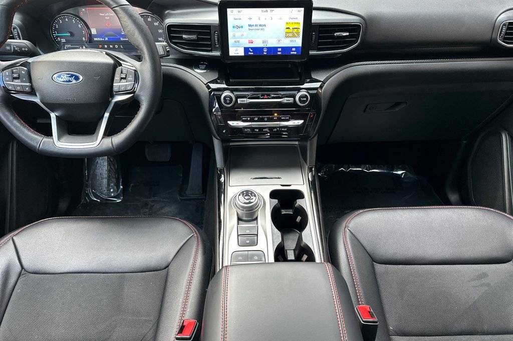 Used 2024 Ford Explorer ST-Line w/ Class IV Trailer Tow Package image 13