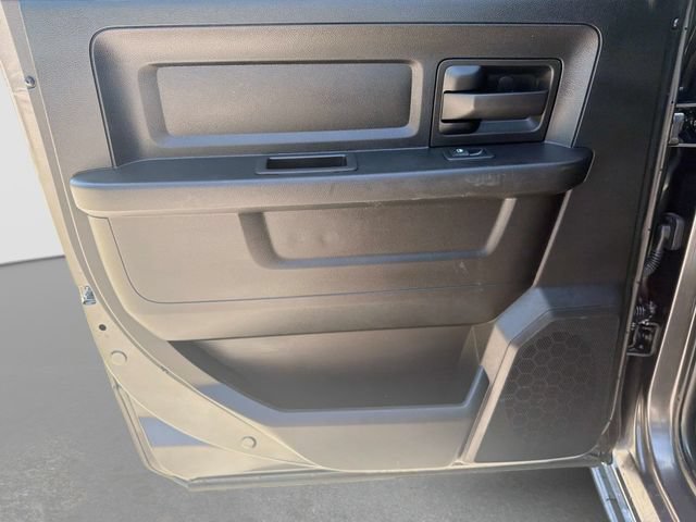 Used 2024 RAM 2500 Tradesman w/ Chrome Appearance Group AWD/4WD image 12