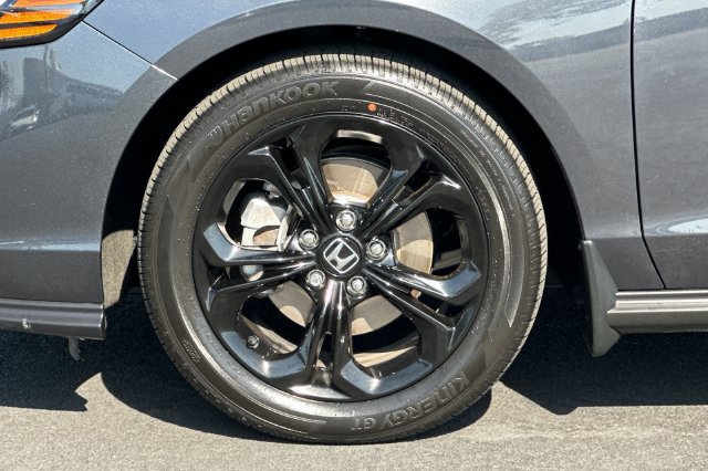 Certified 2025 Honda Accord SE image 31