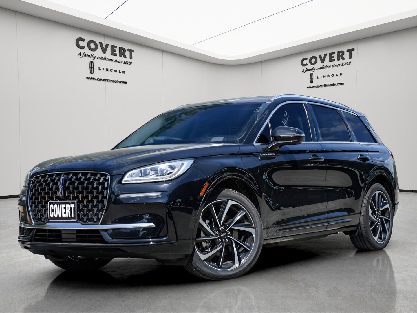 New 2024 Lincoln Corsair Grand Touring w/ Equipment Group 302A AWD/4WD image 1