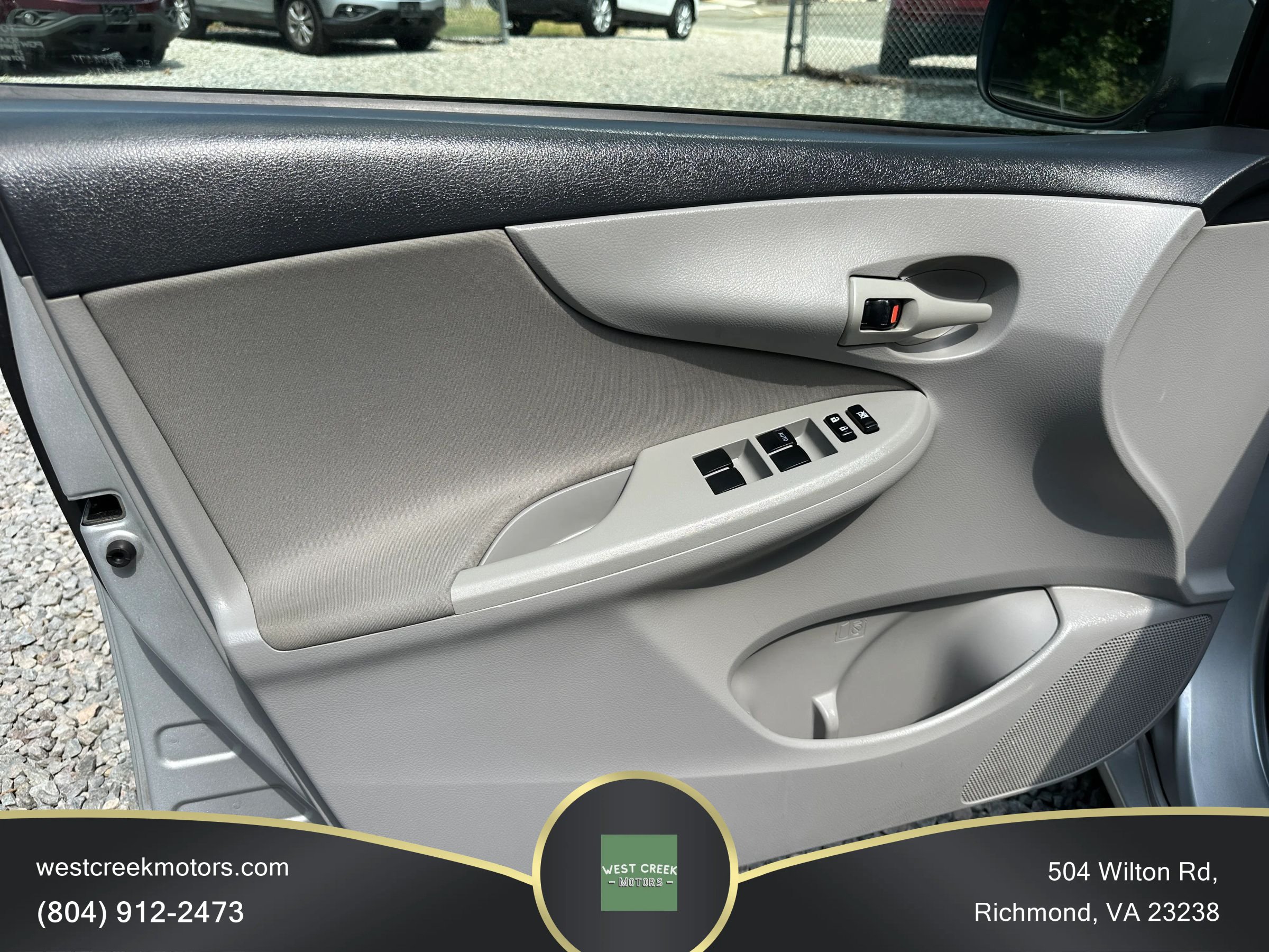 Used 2013 Toyota Corolla L FWD image 17