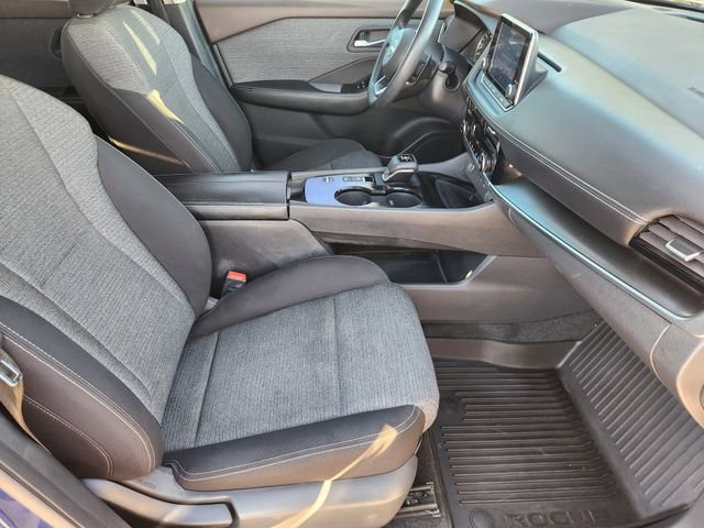 Used 2023 Nissan Rogue SV image 14