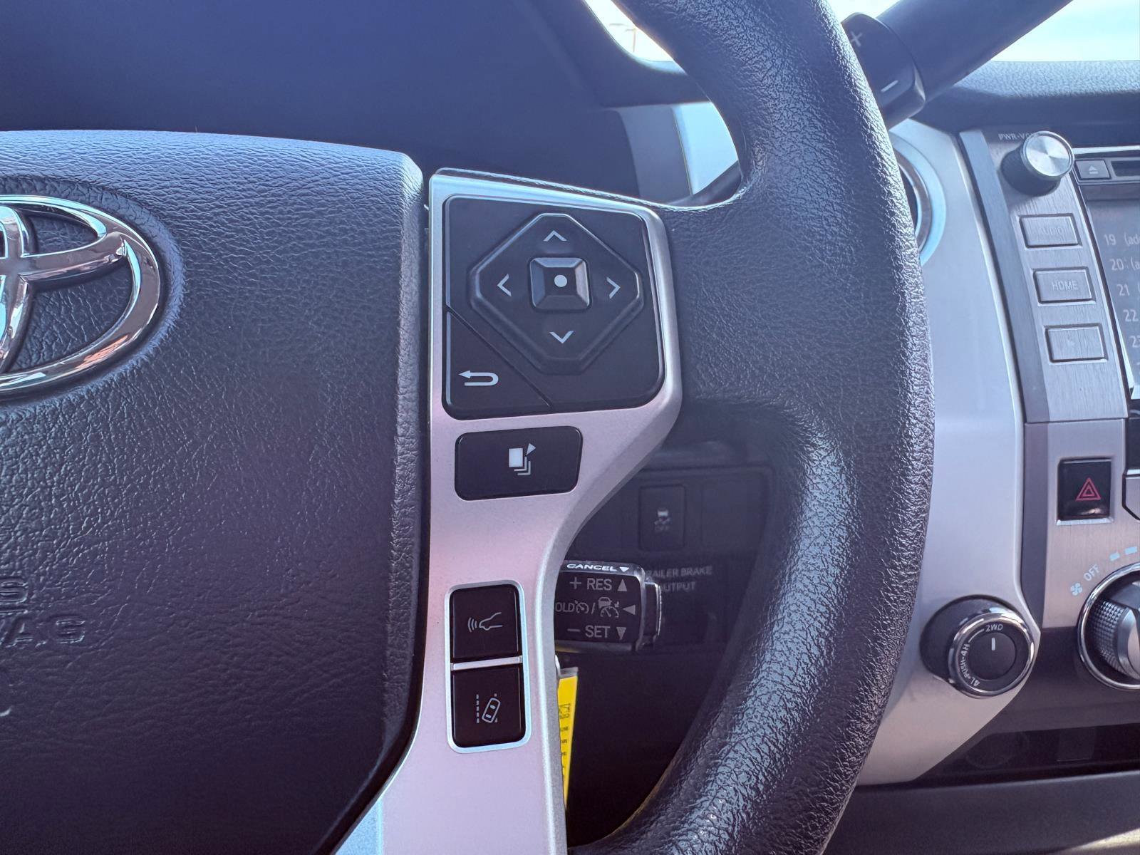 Used 2019 Toyota Tundra SR5 AWD/4WD image 38