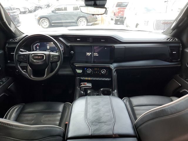 Used 2023 GMC Sierra 1500 AT4X image 12