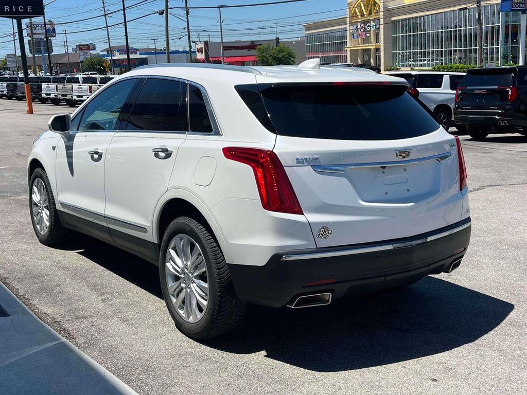Used 2017 Cadillac XT5 Premium Luxury FWD image 5