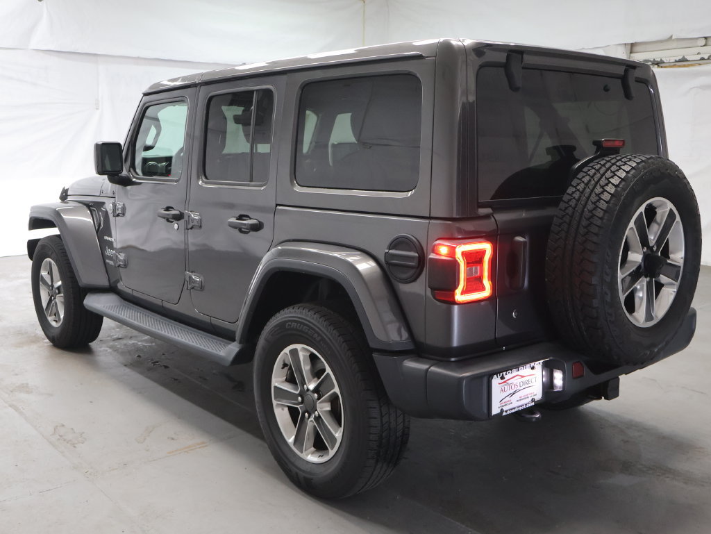 Used 2018 Jeep Wrangler Unlimited Sahara w/ Dual Top Group AWD/4WD image 5