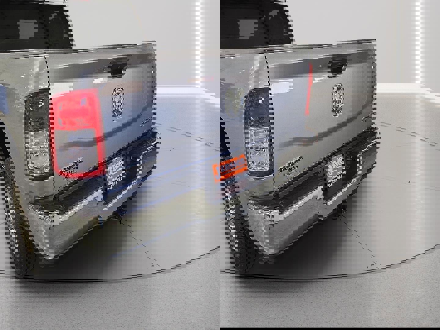 Used 2024 RAM 2500 Big Horn w/ Bed Utility Group image 4